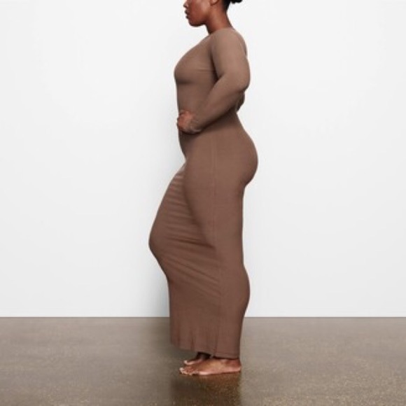 Skims viral mocha mousse brown oxide Soft Lounge Long Sleeve maxi dress - 2X - Picture 2 of 4